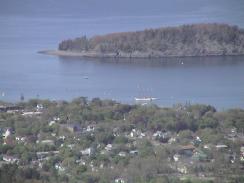 big_boat_from_cadillac_thumb.jpg 7.2K